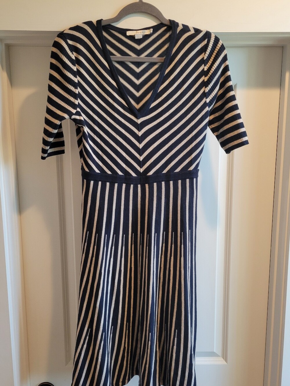 Boden Amelie Navy and Cream Chevron Midi Knit Dress